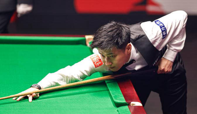 军对决成为, 脱颖而出